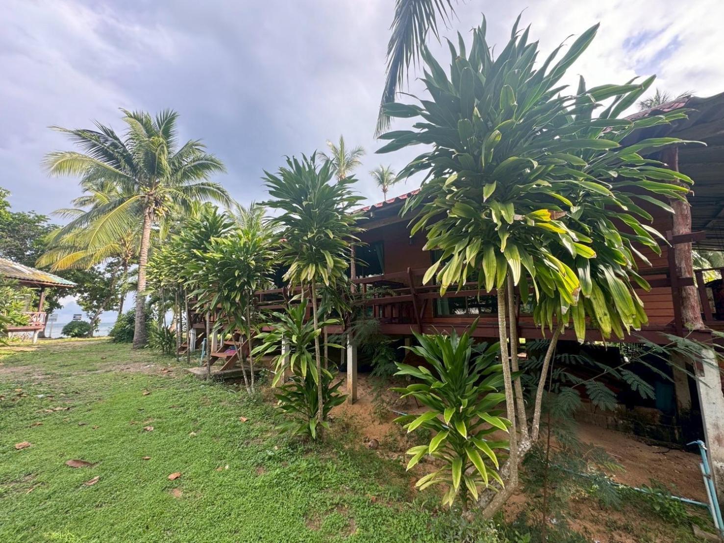 Libong Beach Resort Exterior photo